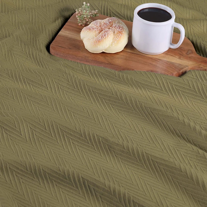 SUPERIOR® Metro Woven Zig-Zag Chevron Cotton Multi-Use Throw