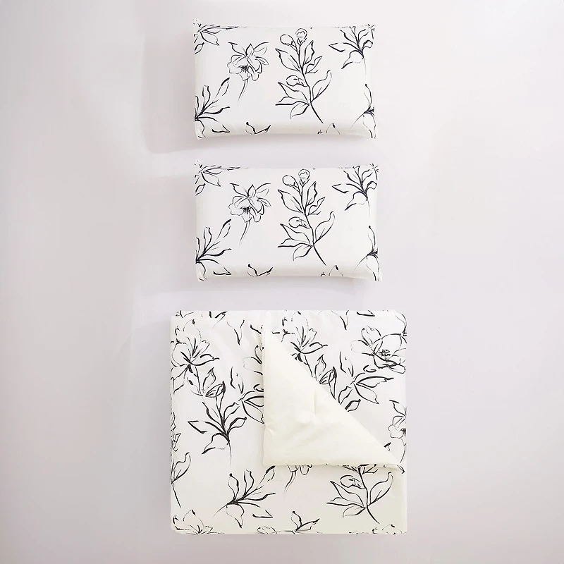 Dee Ocleppo Inked Floral Sateen 3-pc. Reversible Comforter Set