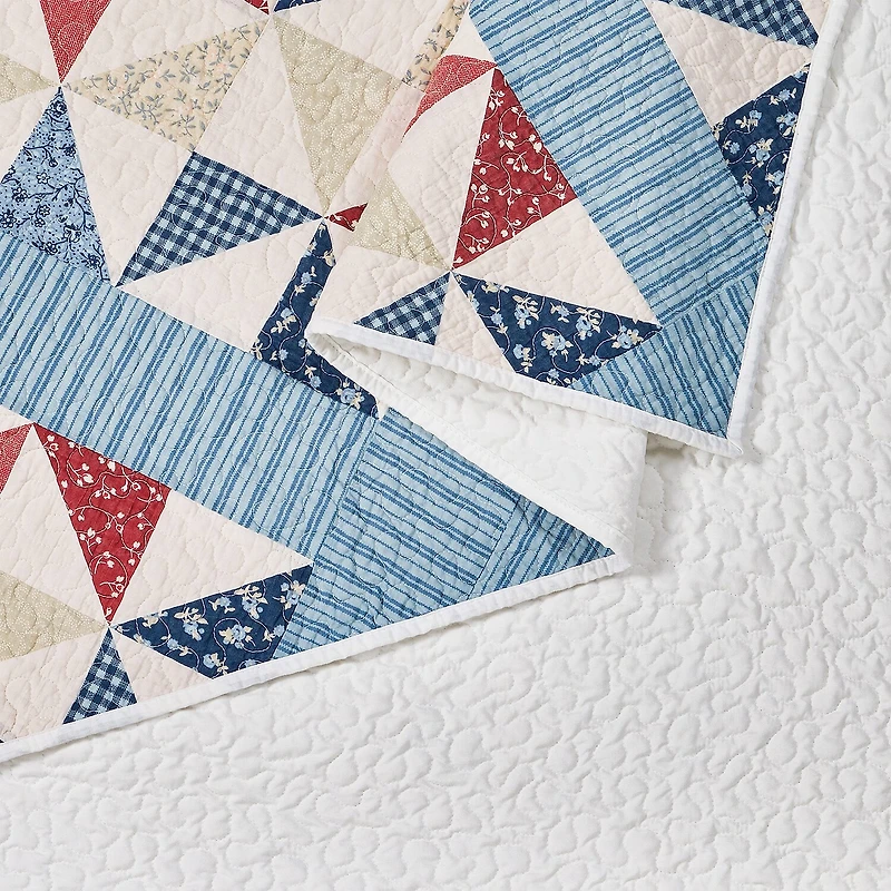 Modern Heirloom Americana Heartland Pieced Quilt Set