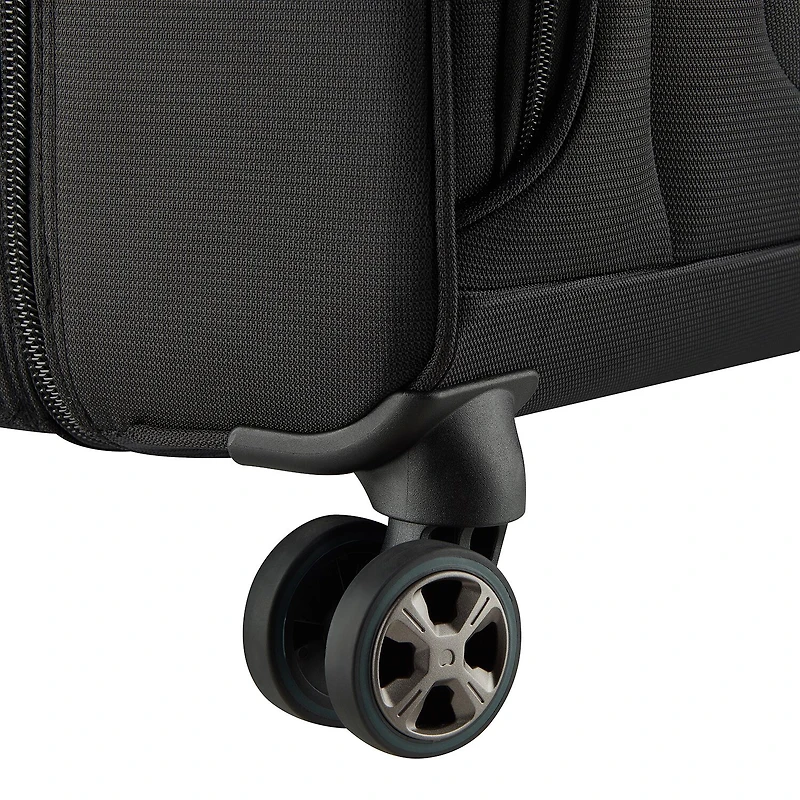 Delsey Helium DLX Spinner Garment Bag