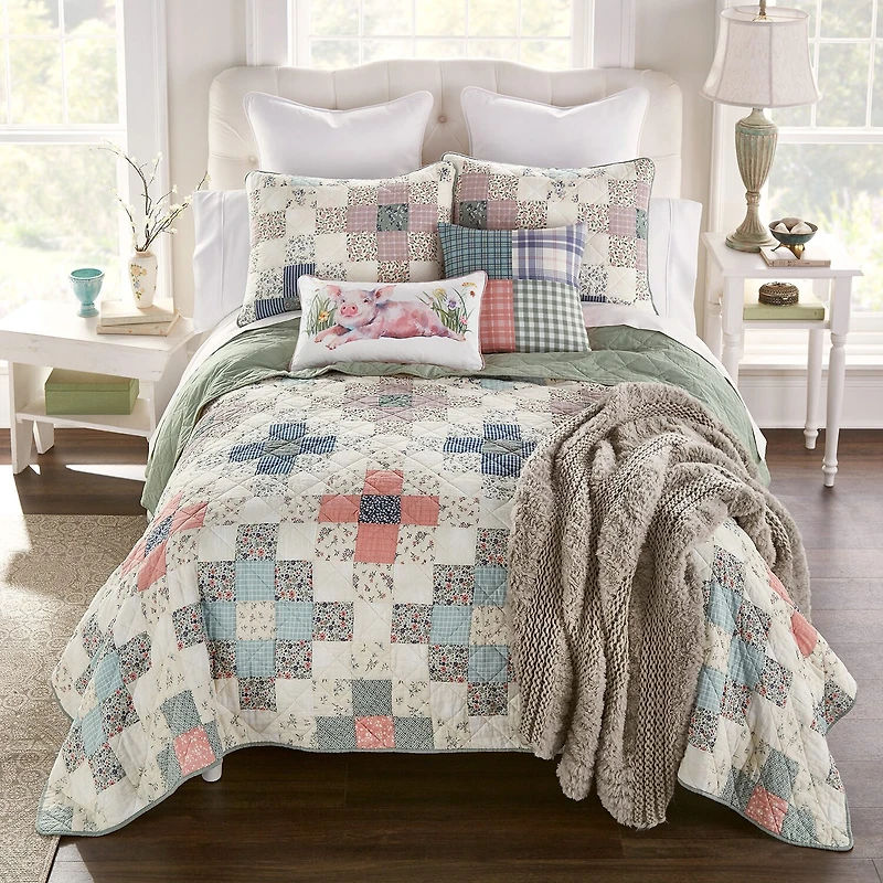 Donna Sharp April Patch 3-pc. Hypoallergenic Quilt Set