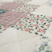 Donna Sharp April Patch 3-pc. Hypoallergenic Quilt Set