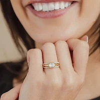 (Si2 / G) Womens 1 1/2 CT. T.W. Lab Grown White Diamond 10K Gold Cocktail Ring