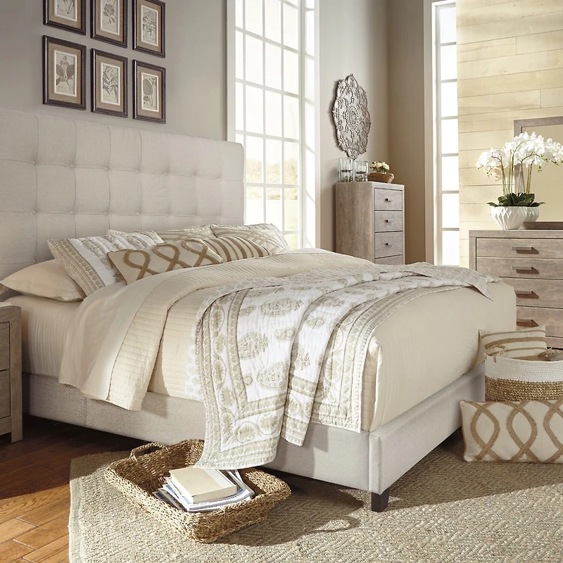 Signature Design by Ashley® Dolante Collection Tufted Bed