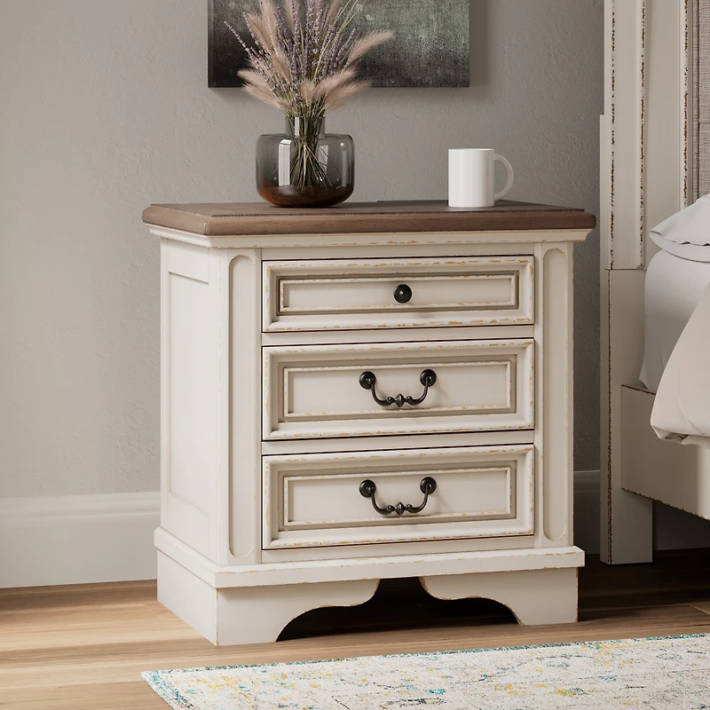 Signature Design by Ashley Realyn 3-Drawer Nightstand in Chipped White
