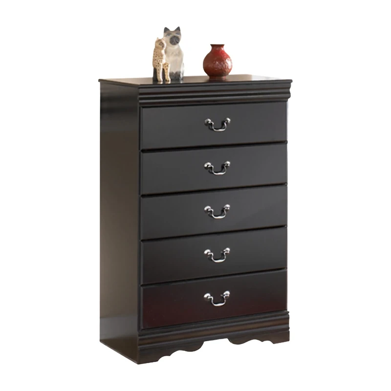 Signature Design by Ashley® Gilmore 5-Drawer Chest