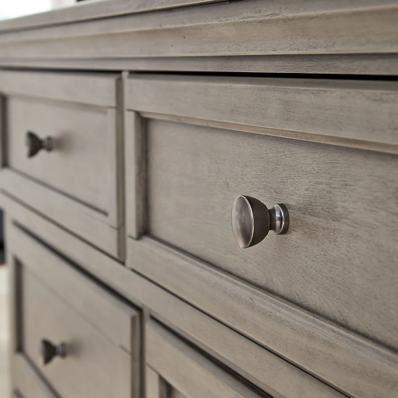 Signature Design by Ashley Lettner 7-Drawer Dresser in Light Gray