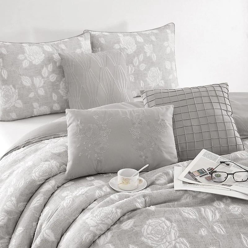 Stratford Park Lenna Floral 7-pc. Easy Care Comforter Set