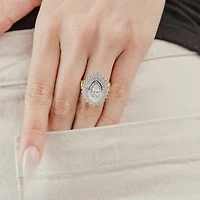 (Si2 / G) Womens 2 1/2 CT. T.W. Lab Grown White Diamond 10K Gold Oval Marquise Cluster Cocktail Ring