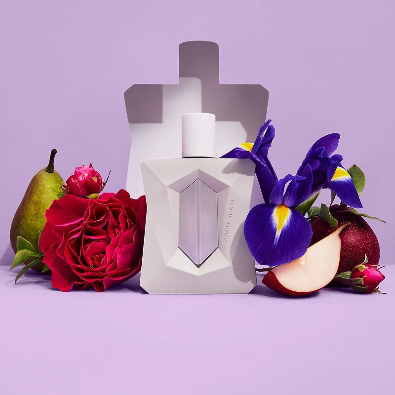 Ariana Grande God Is A Woman Eau De Parfum
