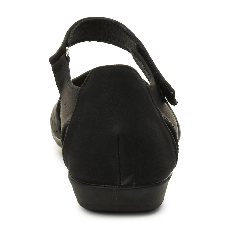 TARYN by ROSE Puncha Womens Round Closed Toe Ballet Flats