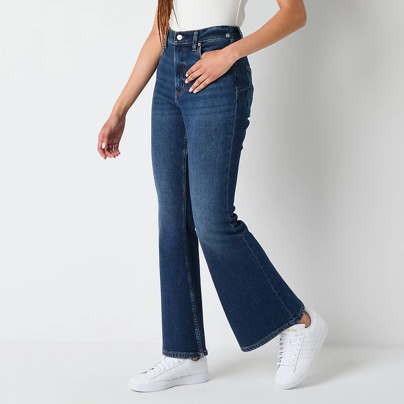 Arizona Curvy Womens Juniors Short High Rise Flare Leg Jean