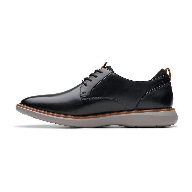 Clarks Brantin Plain Mens Round Closed Toe Oxford Shoes
