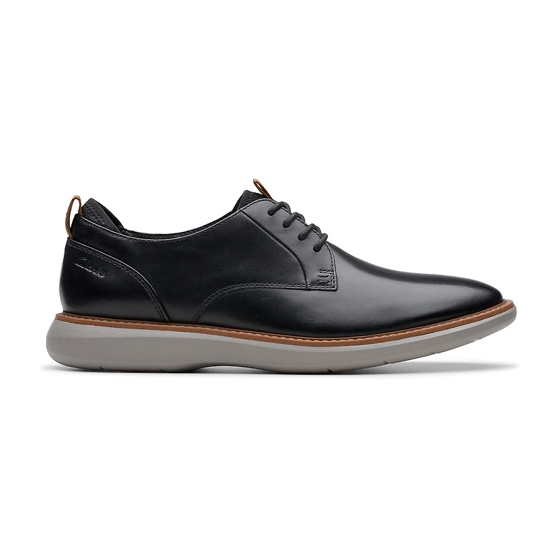 Clarks Brantin Plain Mens Round Closed Toe Oxford Shoes