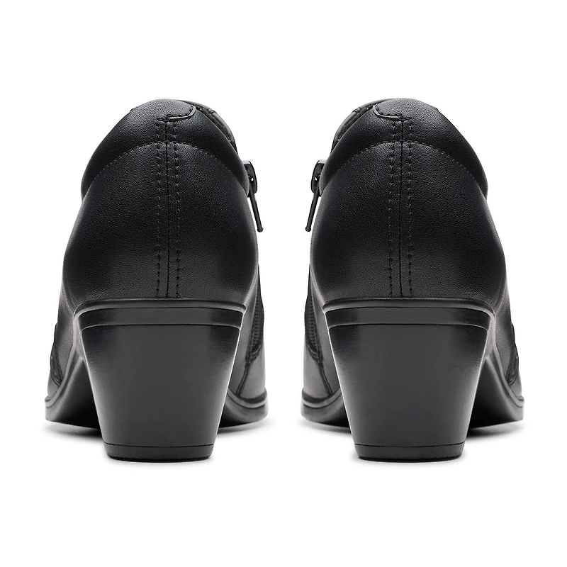 Clarks Emily Reyna Womens Round Closed Toe Slip-On Shoe