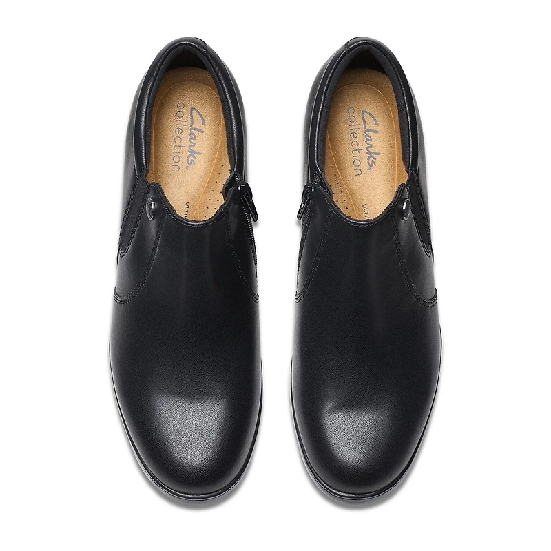 Clarks Emily Reyna Womens Round Closed Toe Slip-On Shoe