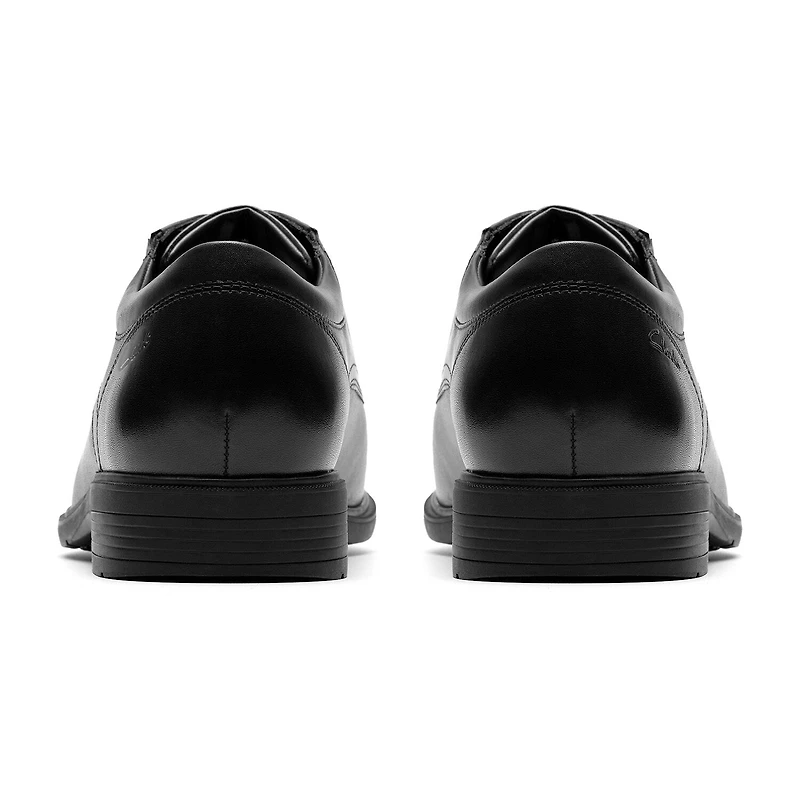 Clarks Steadwell Mens Cap Closed Toe Oxford Shoes
