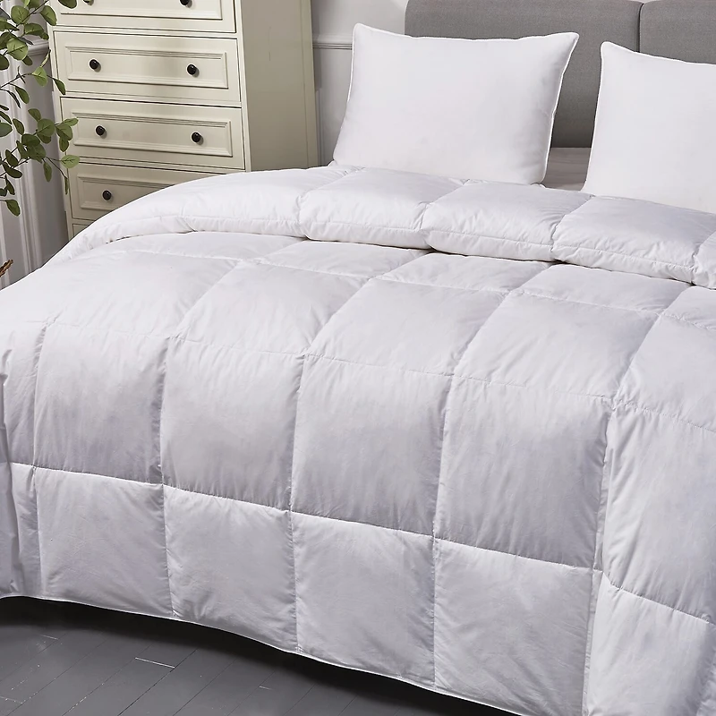 Blue Ridge Home Fashions Naples 700 Thread Count Hungarian White Goose Down Comforter