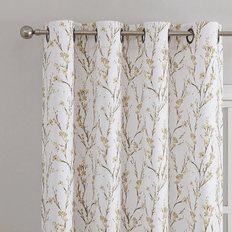 Regal Home Ayden Blossom Grommet Top Energy Saving Blackout Single Curtain Panel