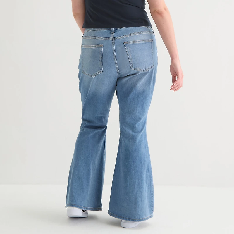 Arizona Womens Juniors Plus Low Rise Flare Leg Jean