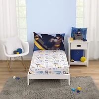 Universal 2-pc. Batman Toddler Bedding Set
