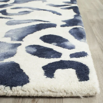 Safavieh Dip Dye Collection Vivyan Floral Square Area Rug