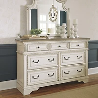 Signature Design by Ashley Realyn 7-Drawer Dresser in Chipped White