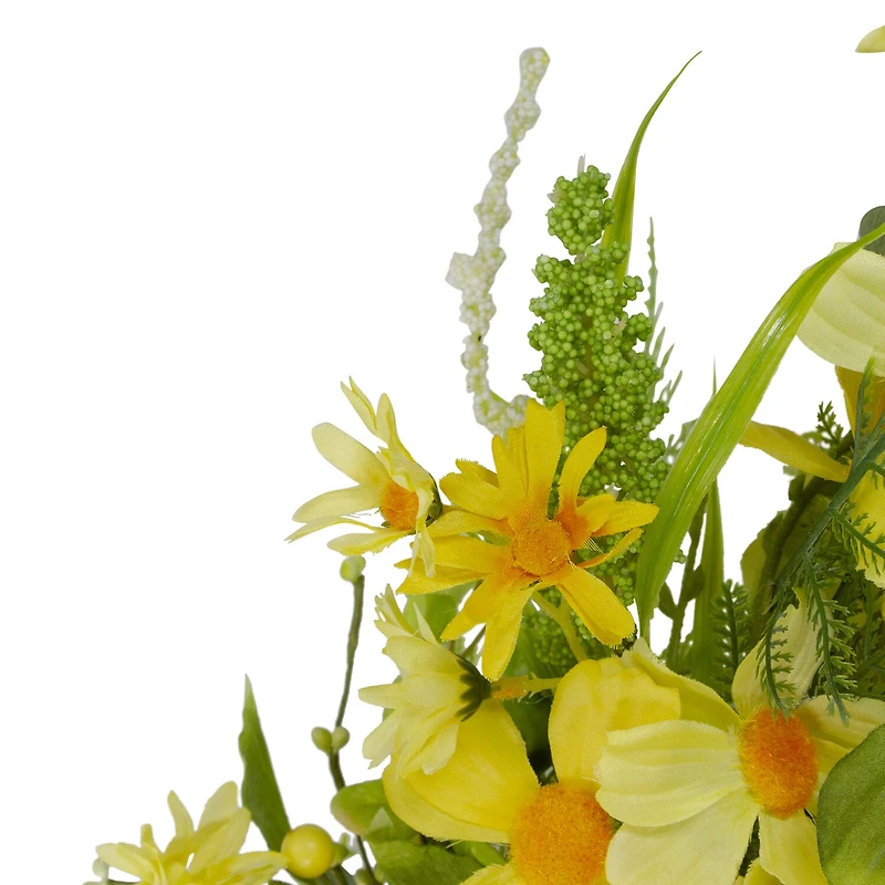 Northlight 23in Daisy Berry Yellow Green Wreath