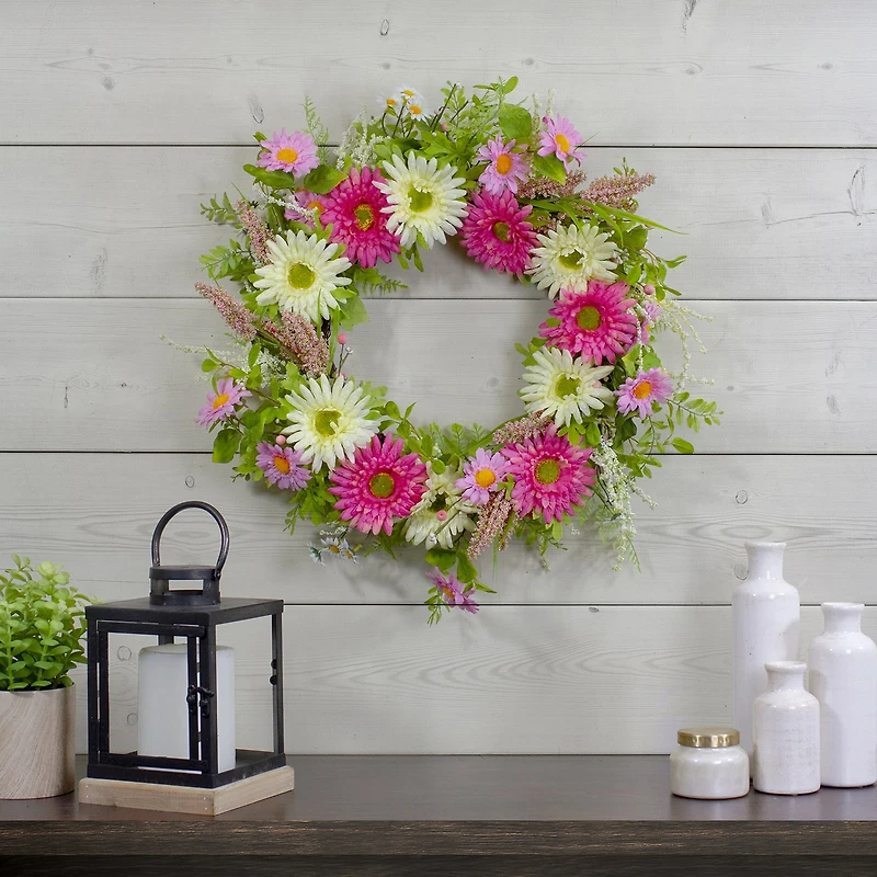 Northlight 23in Chrysanthemum And Berry Floral Wreath
