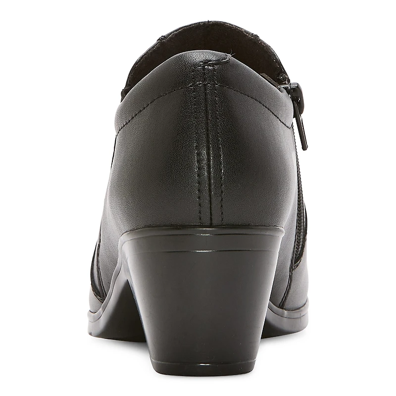 Clarks Emily Reyna Womens Round Closed Toe Slip-On Shoe