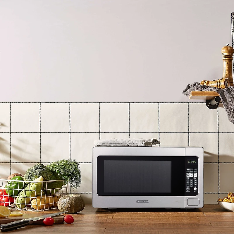 Black+Decker Counter Microwave