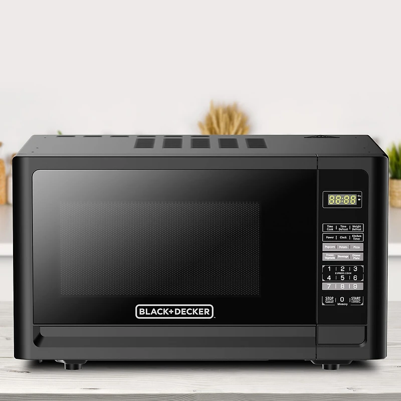 Black+Decker 1.1 Cu Ft Counter Microwave