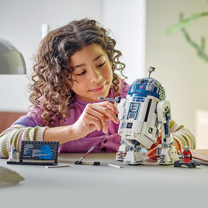 LEGO® Star Wars™ R2-D2 75379 Building Set 1050-pc.