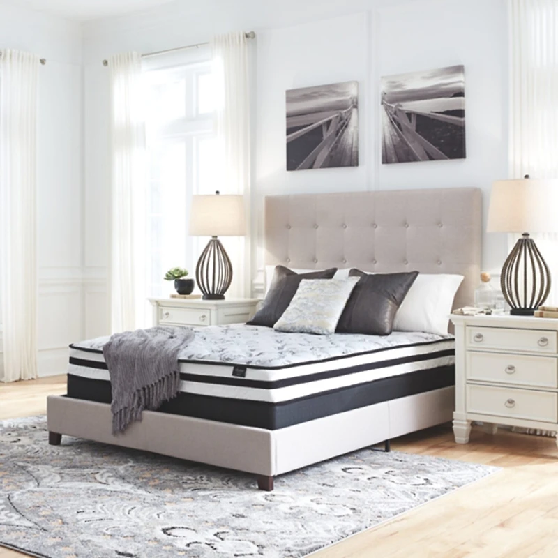 Signature Design by Ashley Chime 8" Firm Innerspring - Mattress a Box