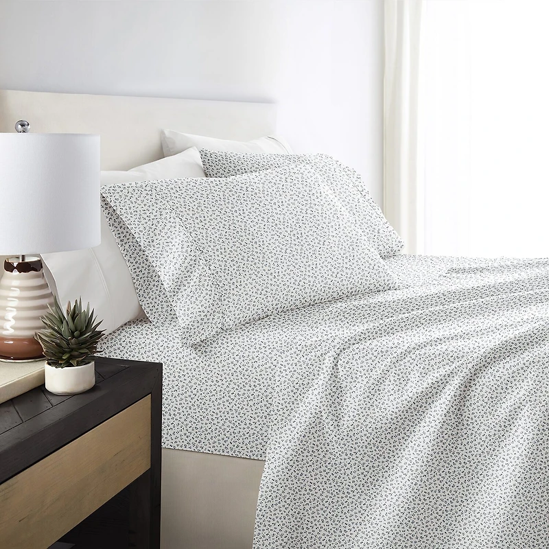 Casual Comfort Ditsy Floral Patterned Sheet Set