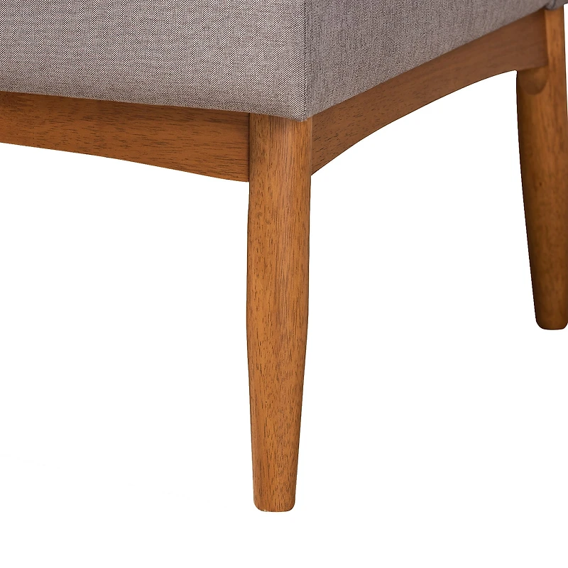 Riordan Dining Room Collection 5-pc. Rectangular Dining Set
