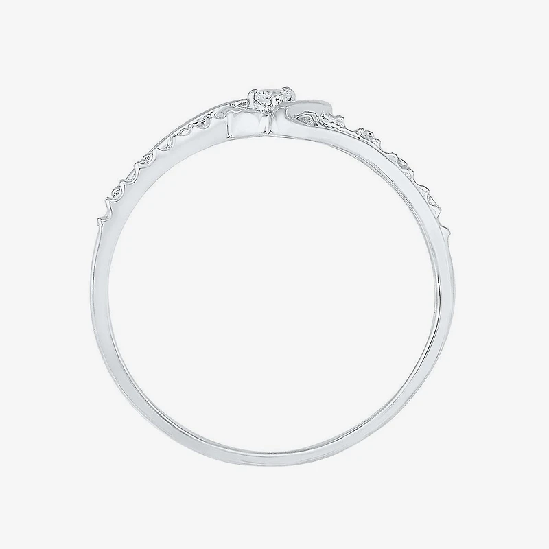 Womens Diamond Accent Natural Diamond 10K Gold Heart Delicate Cocktail Ring