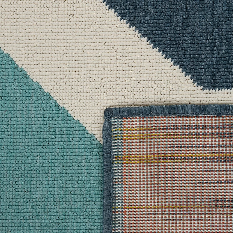 LR Home Modern Geometric 24"X36" Indoor Outdoor Rectangular Accent Rug