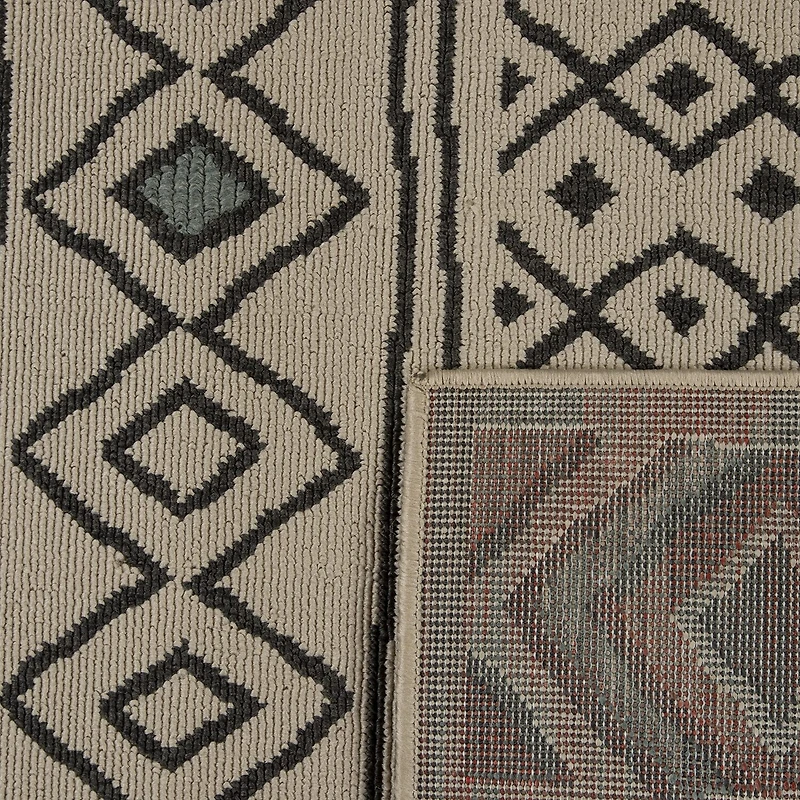 LR Home Tribal Diamond 24"X36" Indoor Outdoor Rectangular Accent Rug