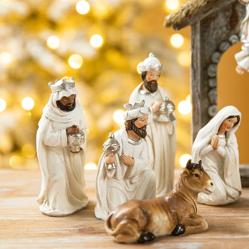 Glitzhome 11pcs Ivory Resin Figurine Nativity Set