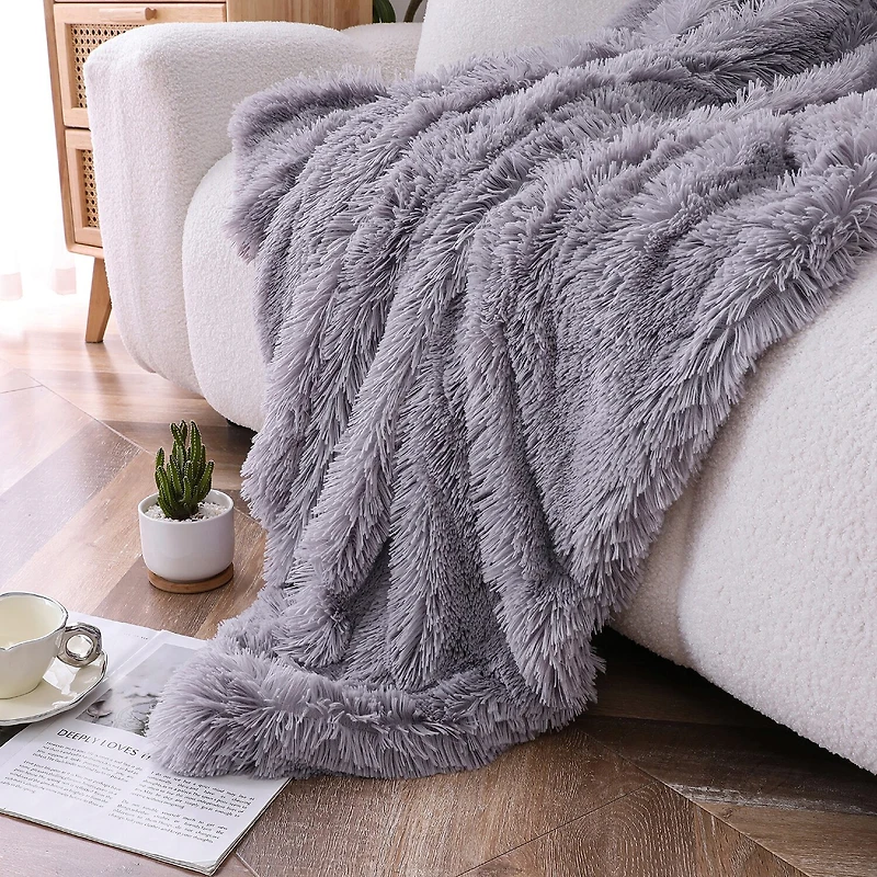 Regal Home Kendra Throw