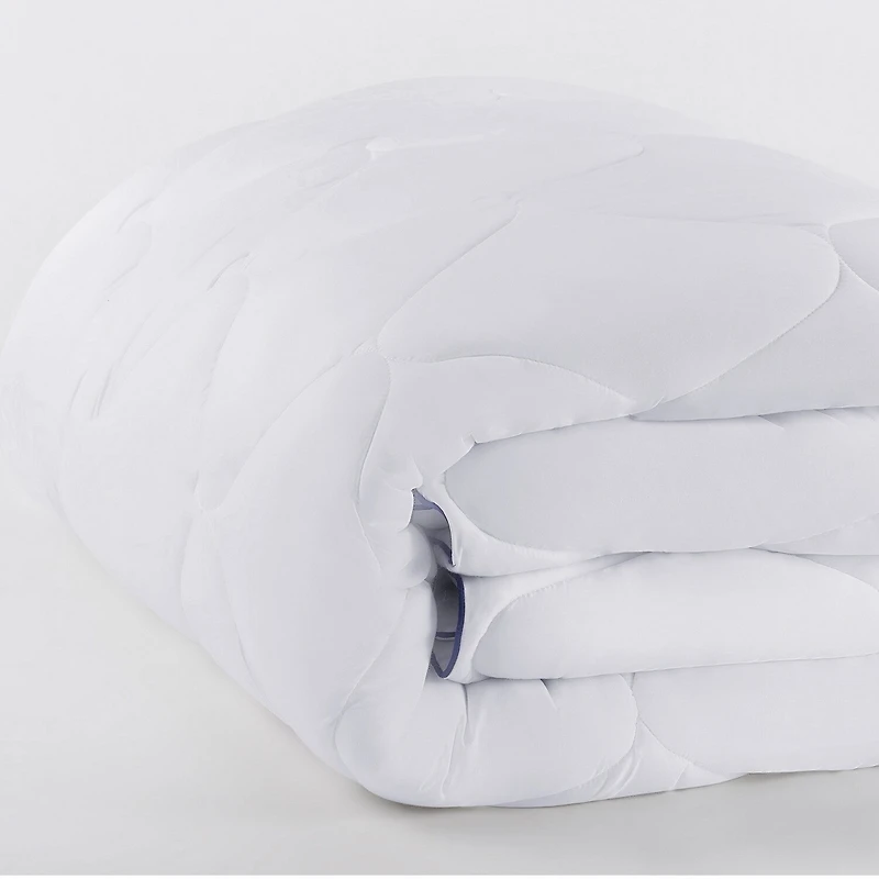 Serta Ocean Breeze Down Alternative Comforter