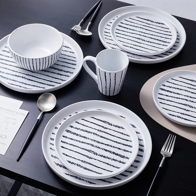Stone + Lain Nova 16-pc. Stoneware Dinnerware Set