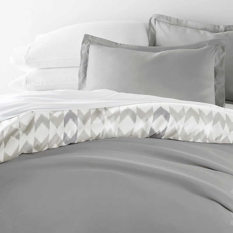 Casual Comfort Chevron Sleep Pattern Oversized Reversible Duvet Cover Set