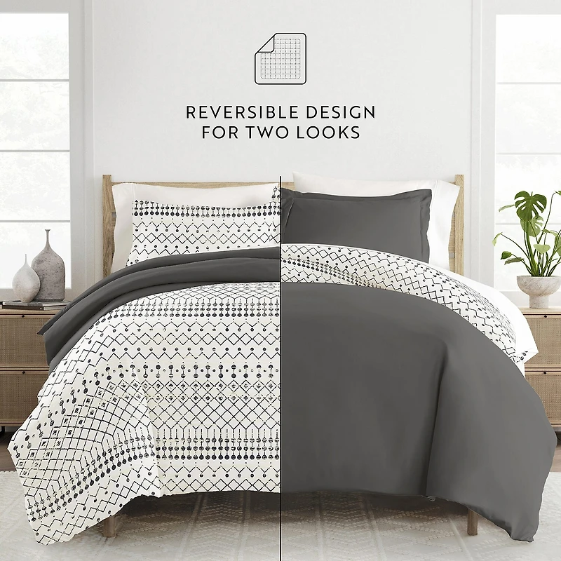 Casual Comfort Etched Gate Pattern Oversized Reversible Duvet Cover Set