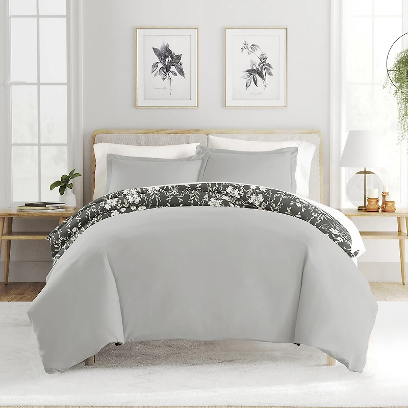 Casual Comfort Secret Garden Pattern Oversized Reversible Duvet Cover Set