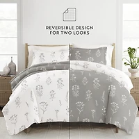 Casual Comfort Botany Floral Patterned Reversible Duvet Cover Set