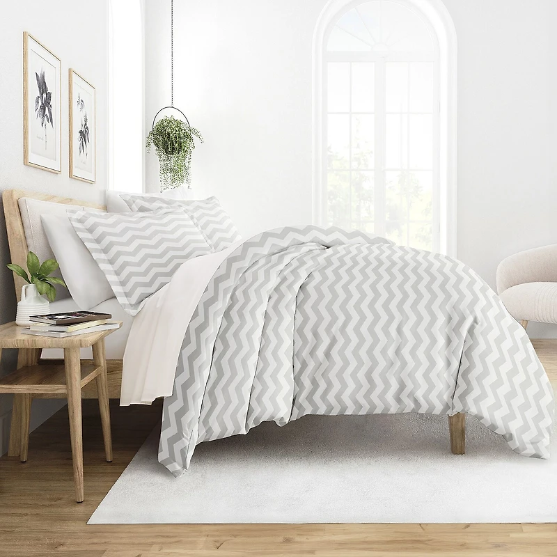 Casual Comfort Premium Ultra Soft Arrow Pattern Duvet Cover Set