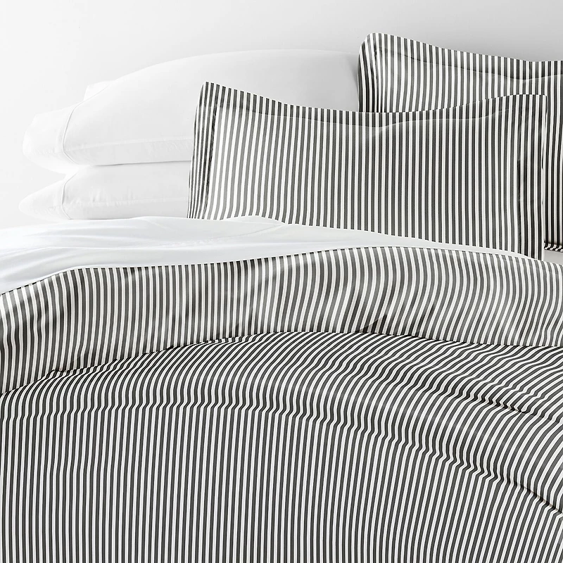 Casual Comfort Premium Ultra Soft Ribbon Pattern Duvet Cover Set
