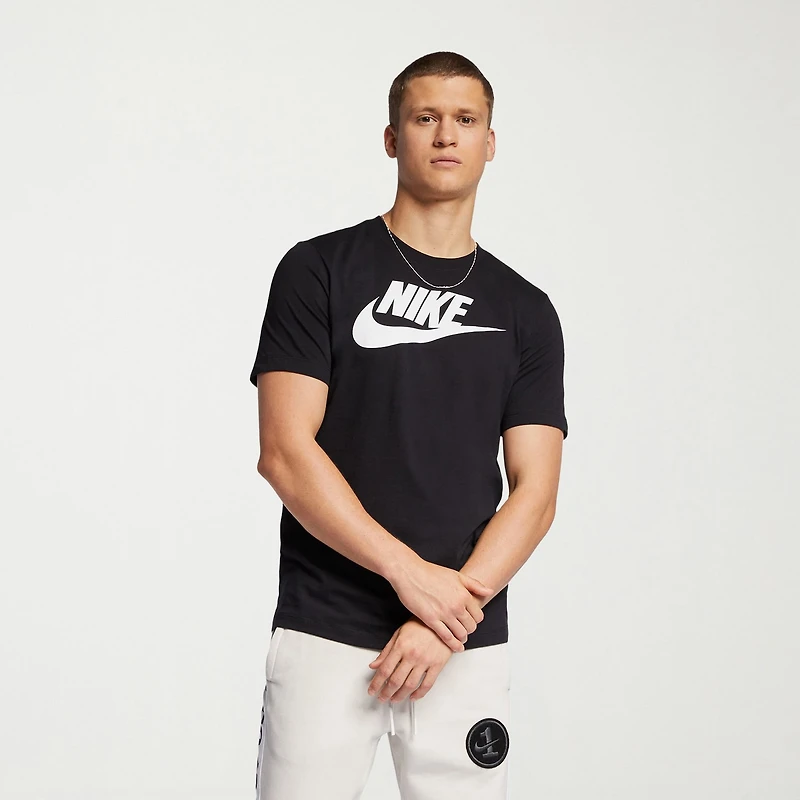 Nike Mens Crew Neck Short Sleeve Regular Fit Graphic T-Shirt